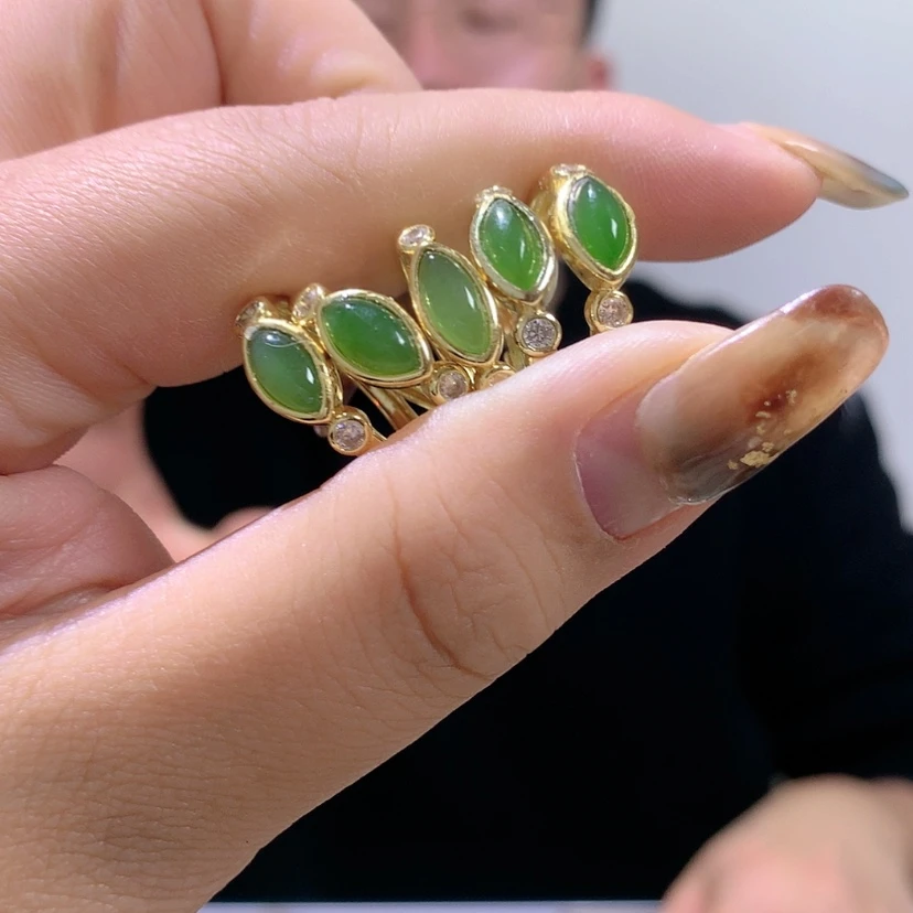 【闪购商品】和田玉耳饰未镶嵌