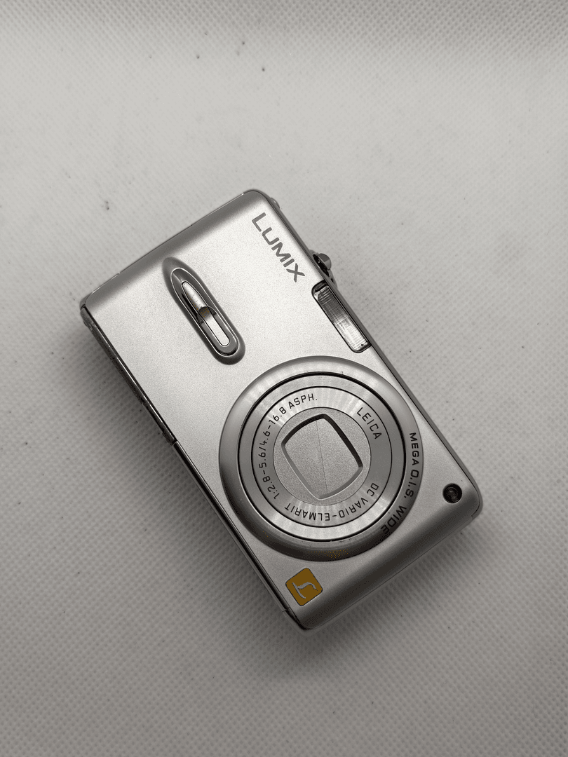 9新 Panasonic/松下 DMC-FX07 莱卡镜头720w像素成色如图 fx07