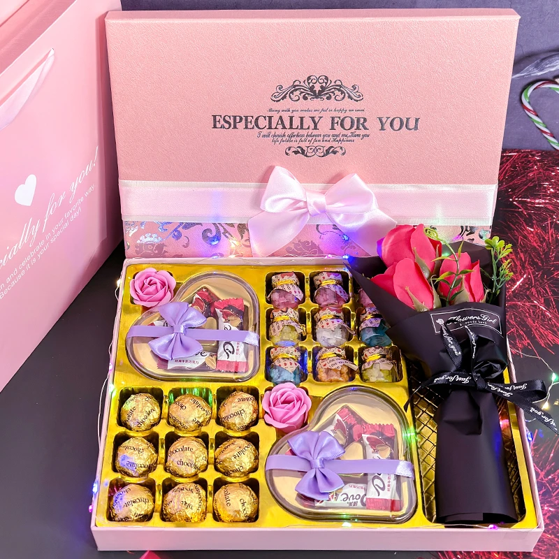 520送给女朋友的礼物情人节巧克力糖果礼盒装玫瑰花男友生日礼物