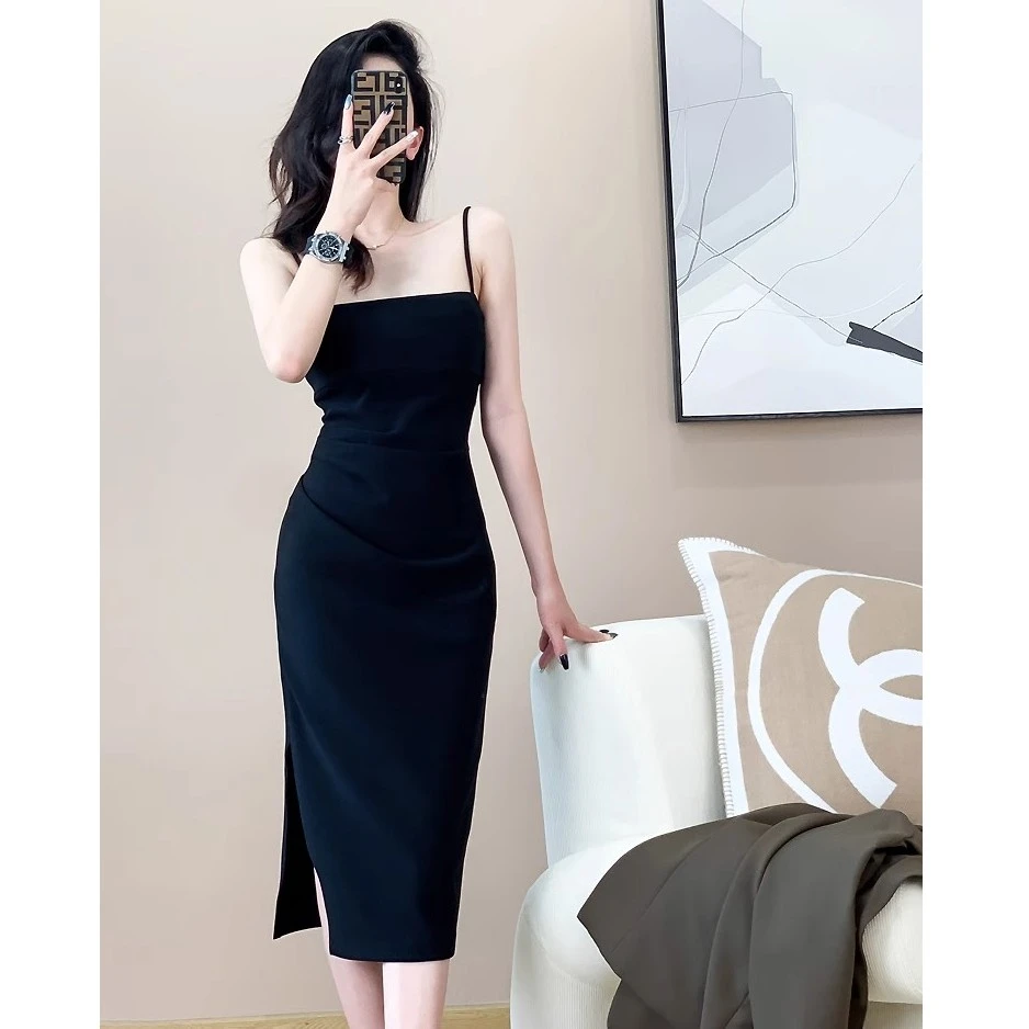2025秋季新款黑色吊带连衣裙女高级感包臀裙气质修身开叉内搭裙子
