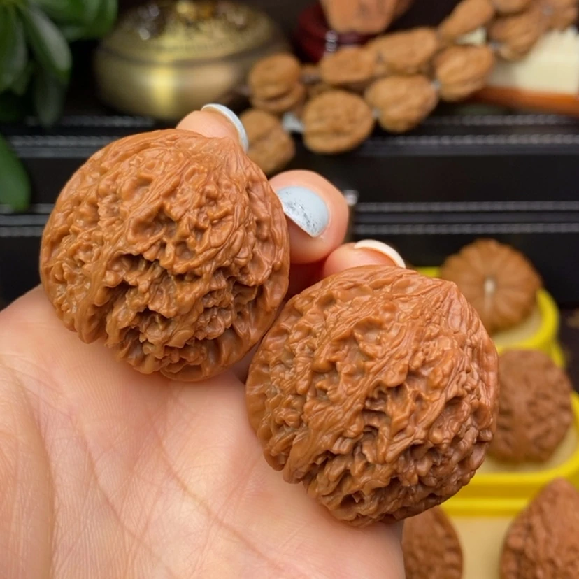 【闪购商品】文玩核桃把件满天星