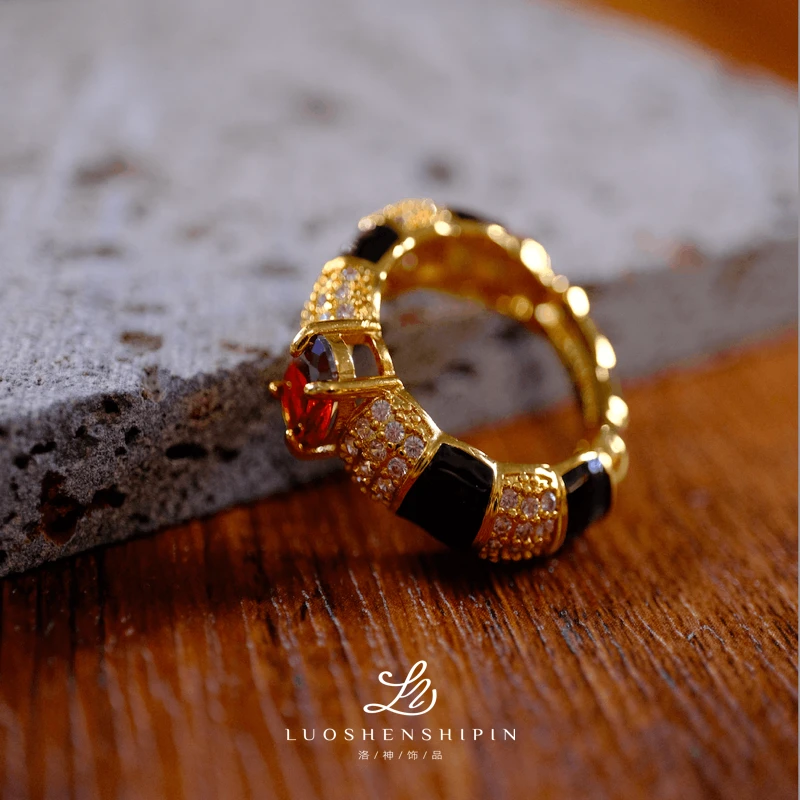 铜合金戒指 中古森林之息法式镶嵌芬达色活口戒指   0508