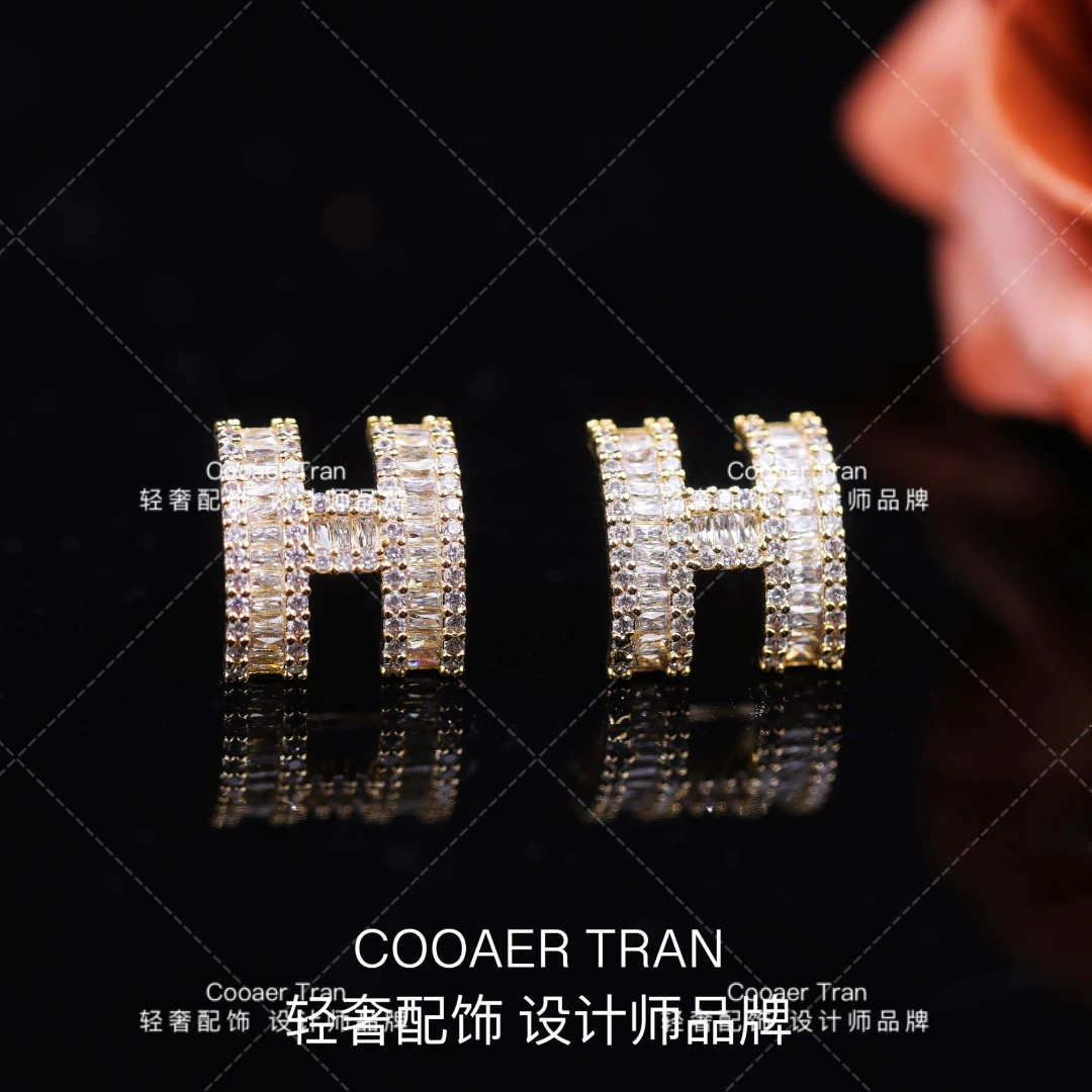 COOAER TRAN 合成锆石耳饰 网红爆款H字微镶品牌耳环耳钉RH0300#