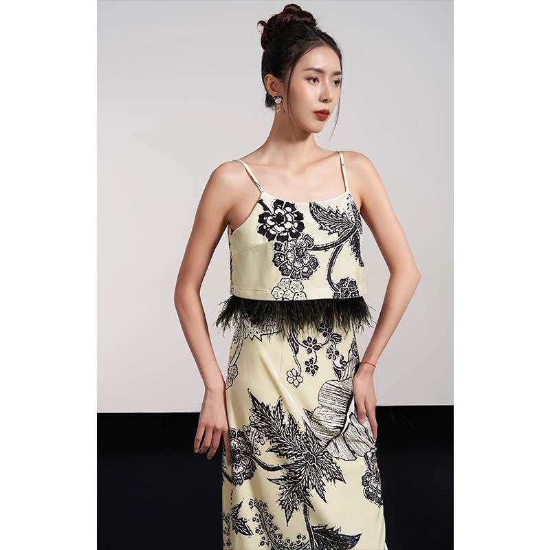 四美子丛林蜜意印花丝绒吊带裙女2024新款夏季外穿超好看连衣裙