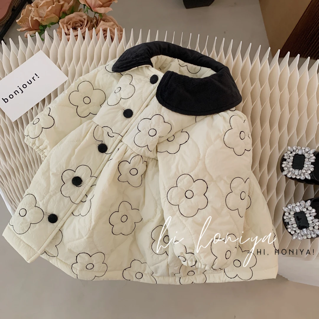 巴拉甄选韩国童装子2023秋冬季新品宝宝米色小花朵加绒加厚保暖外