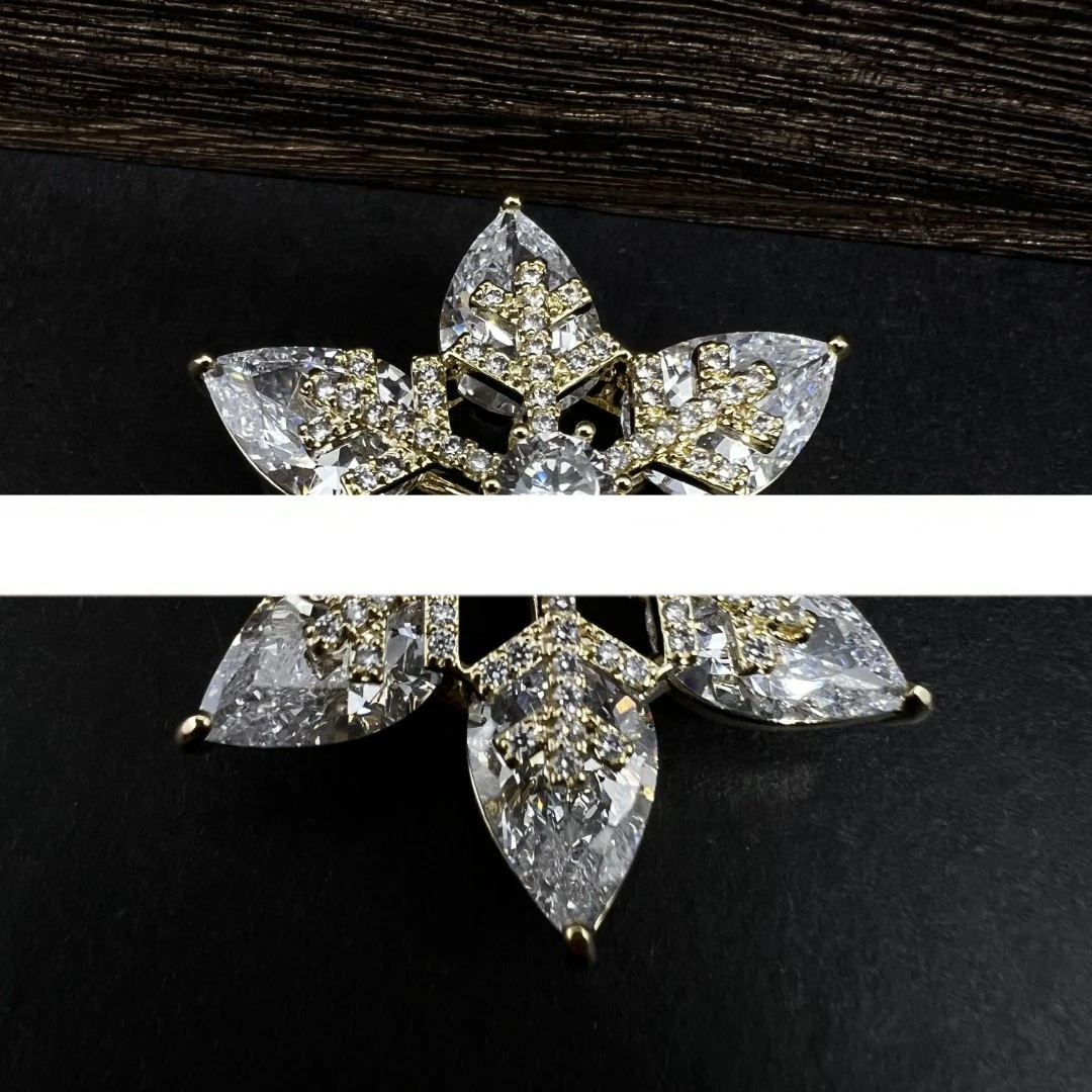 铜合金合成锆石胸针 1673黄颜色钻钻旋转雪花-胸针8LXT1673H