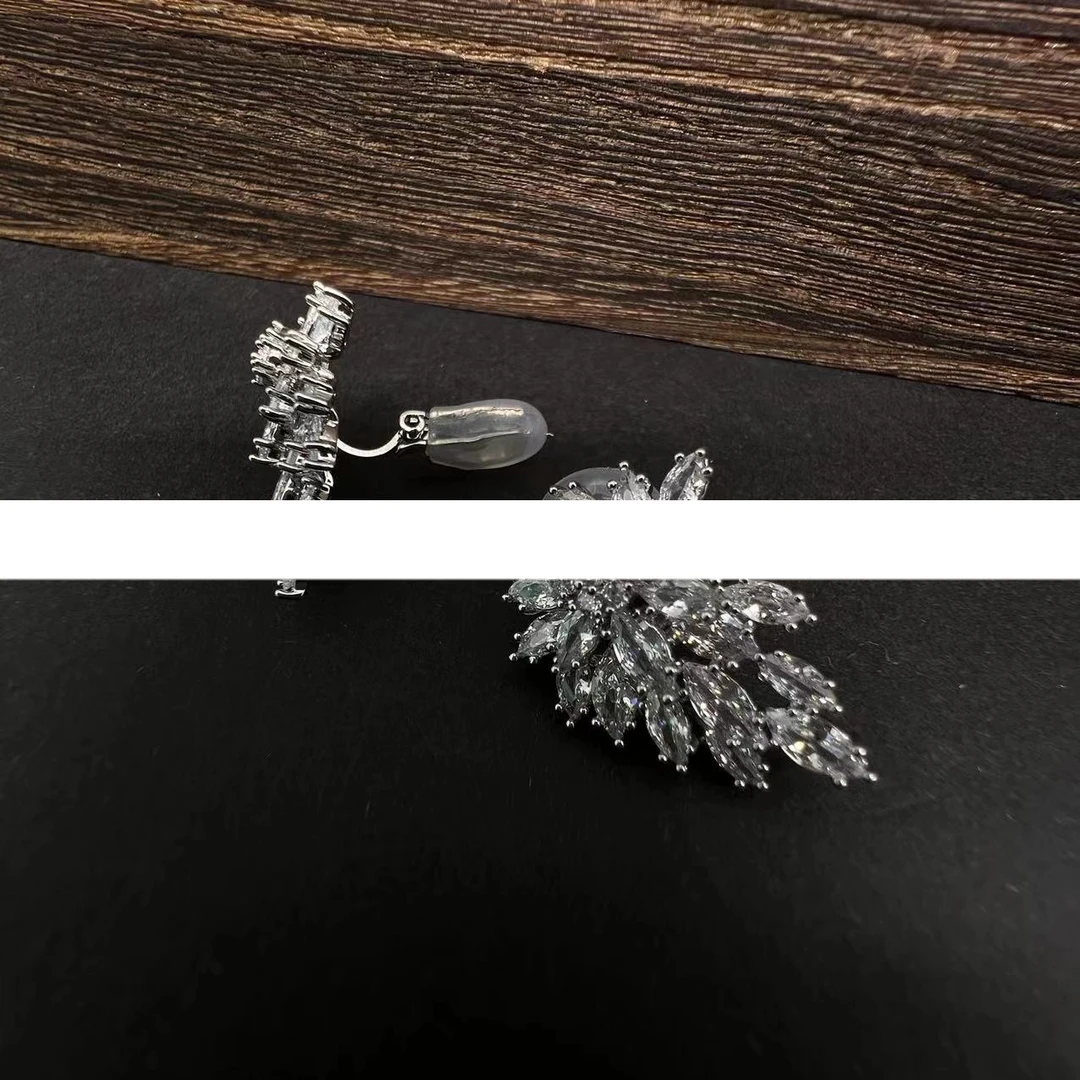 925银合成锆石耳饰 0161白色钻钻羽毛雪花耳夹TD00161AA01