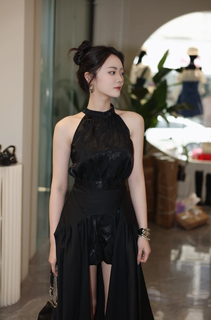 SICI-BANG不规则飘片连体裤