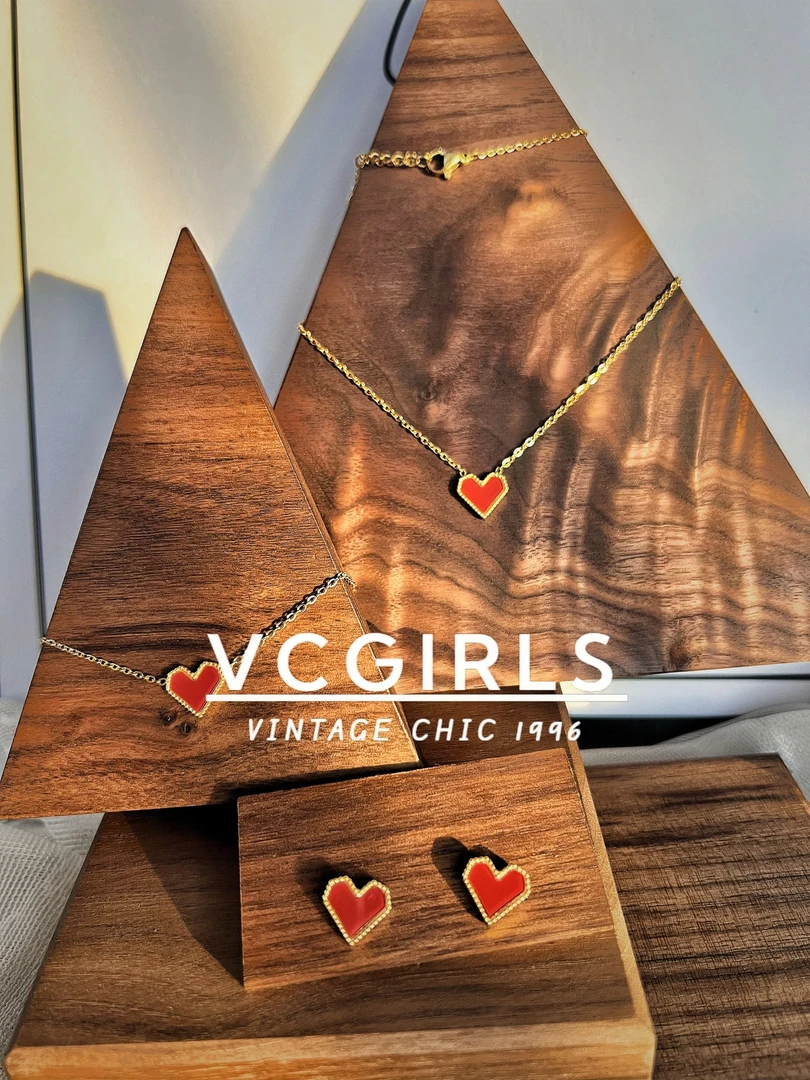 法式ins风轻奢小众优雅设计师车厘子红心型金项链手链耳钉女T-802