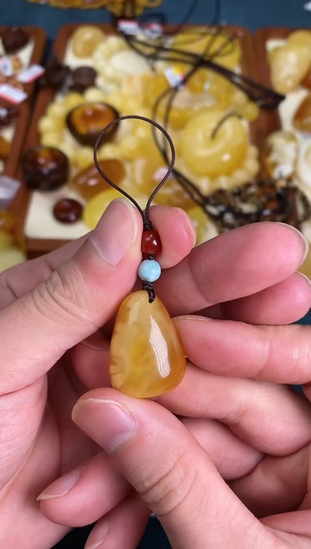 【闪购商品】琥珀颈饰未镶嵌吊坠
