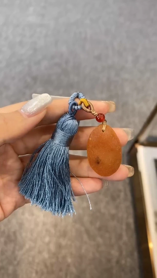 【闪购商品】琥珀颈饰未镶嵌挂件