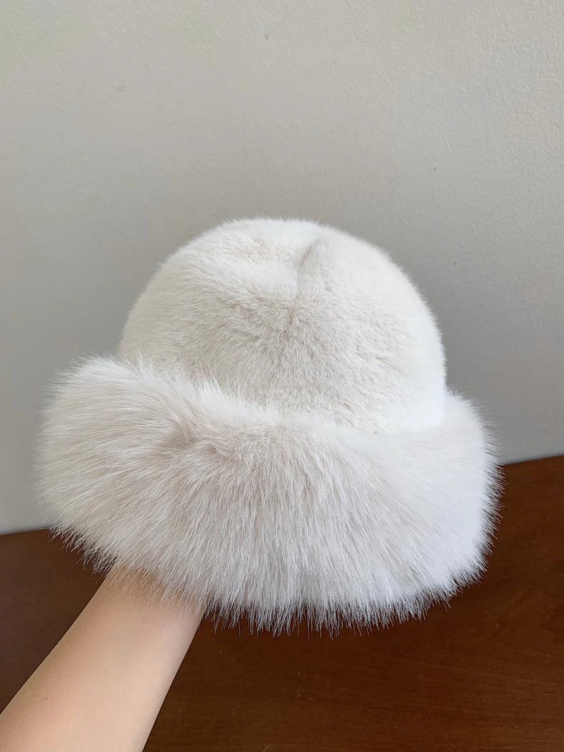 毛毛网红爆款蒙古帽女士加厚冬季公主民族风头巾护耳朵渔夫帽白