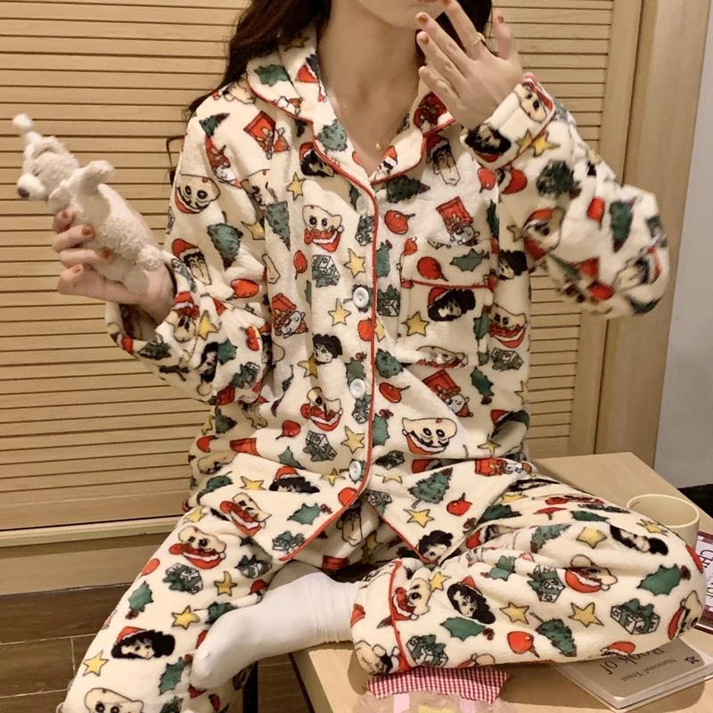 圣诞蜡笔小新珊瑚绒睡衣女冬季可爱ins加厚加绒法兰绒家居服套装