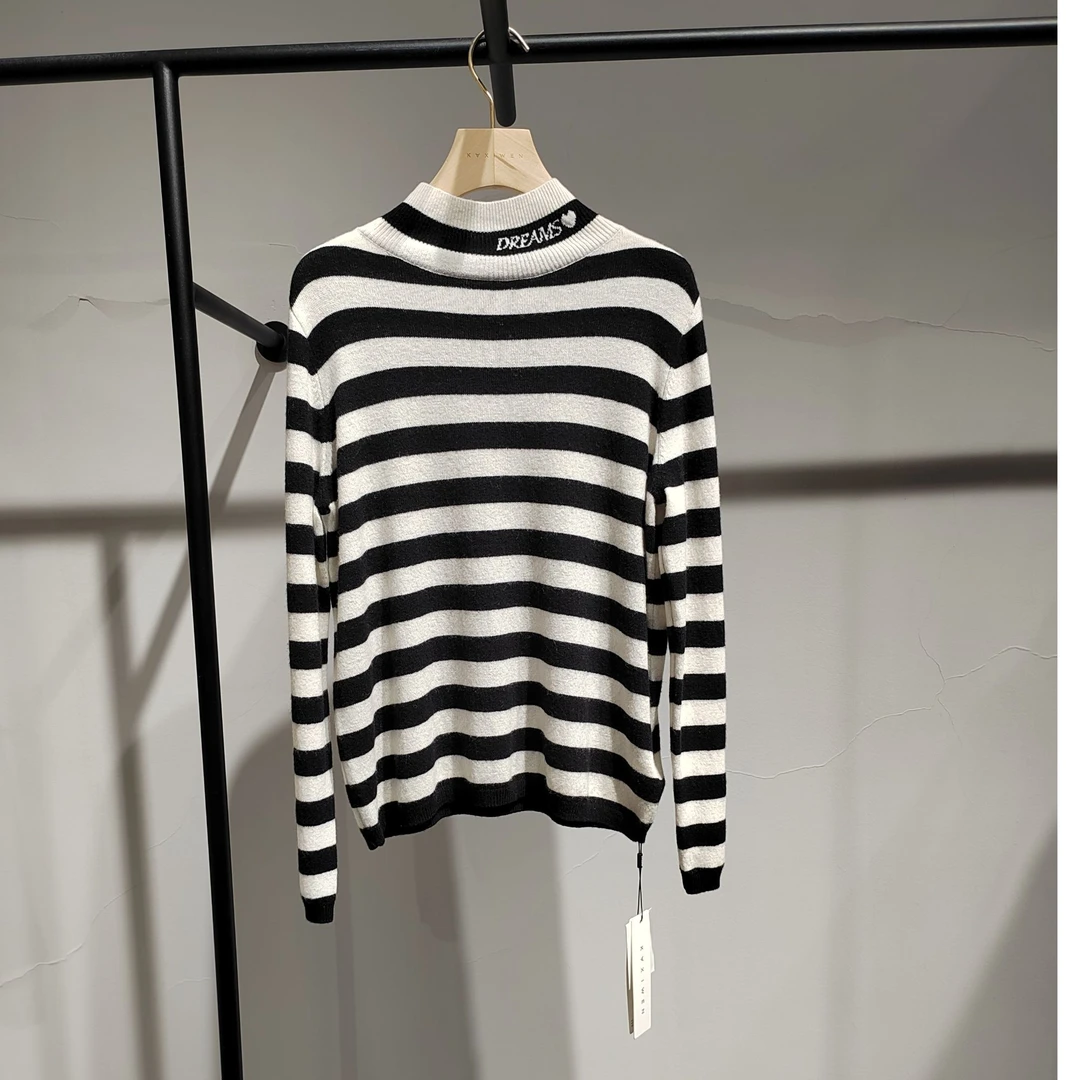 冬季百搭条纹毛衣