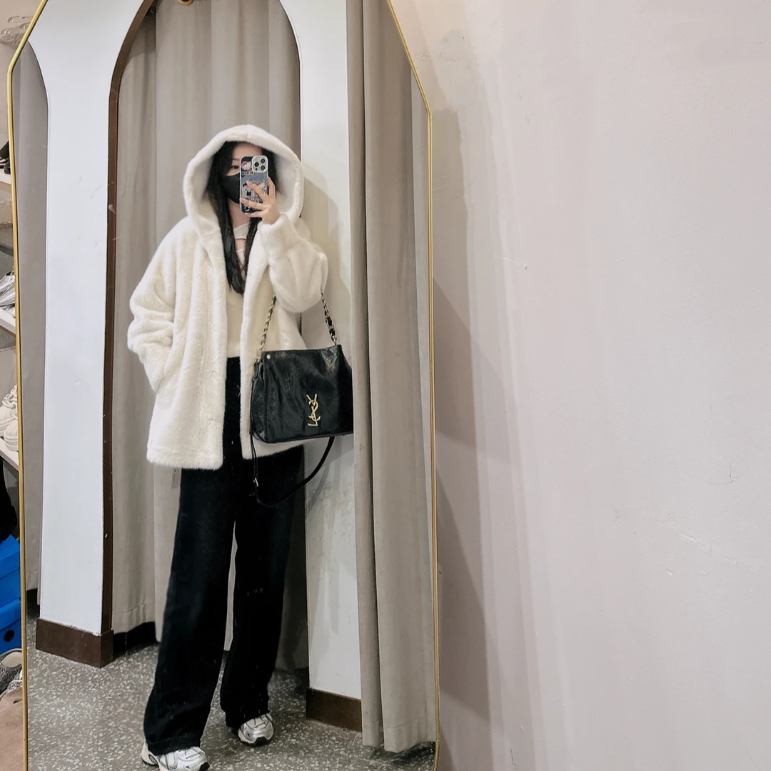 2024中长外套防脏女免烫宽松型连帽毛毛外套