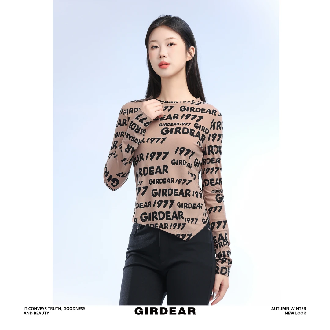 GIRDEAR/哥弟夏季新款气质时尚字母显瘦百搭t恤长袖上衣女1301026