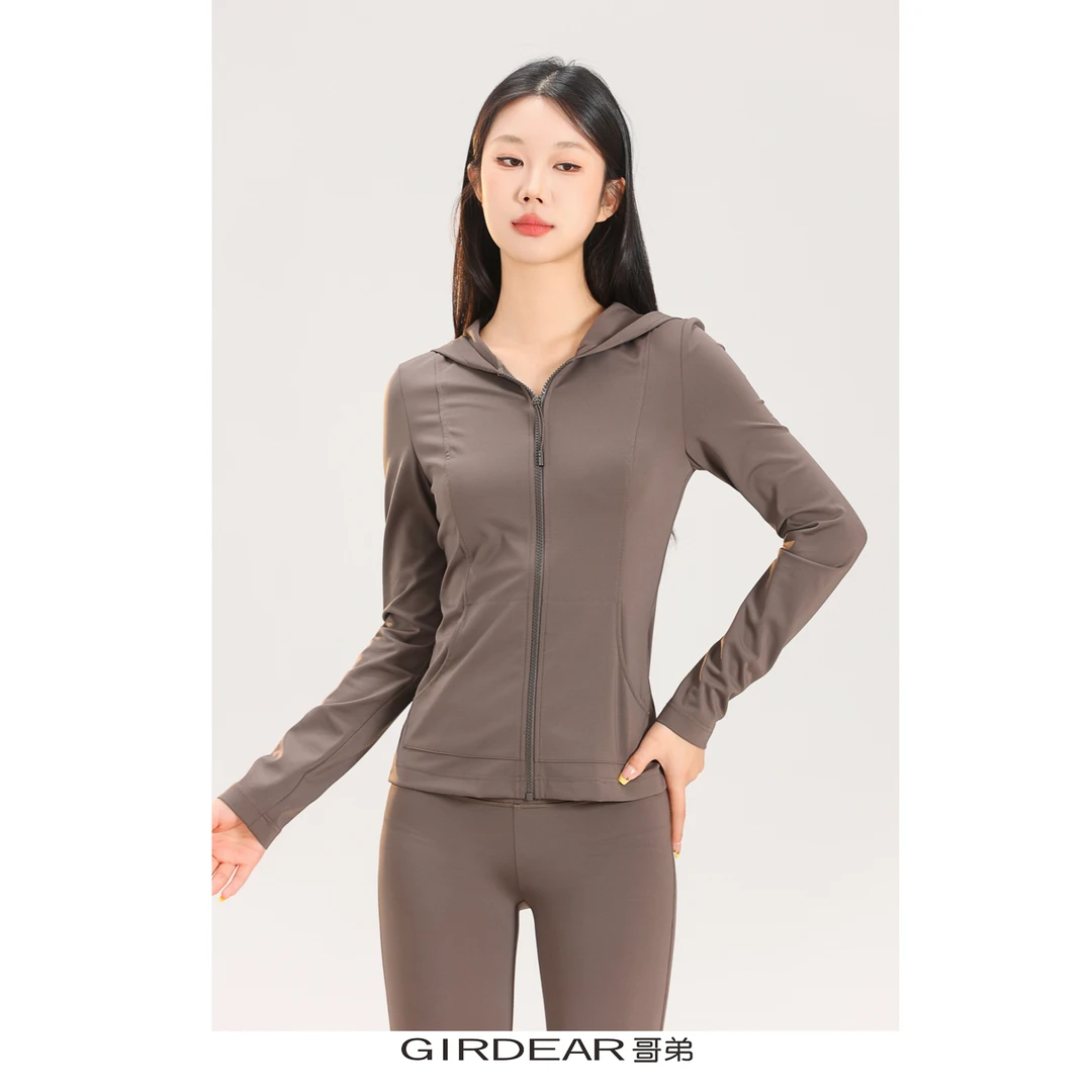 GIRDEAR/哥弟1400810 暗黑风舒适高弹磨毛瑜伽面料拉链款带帽卫衣