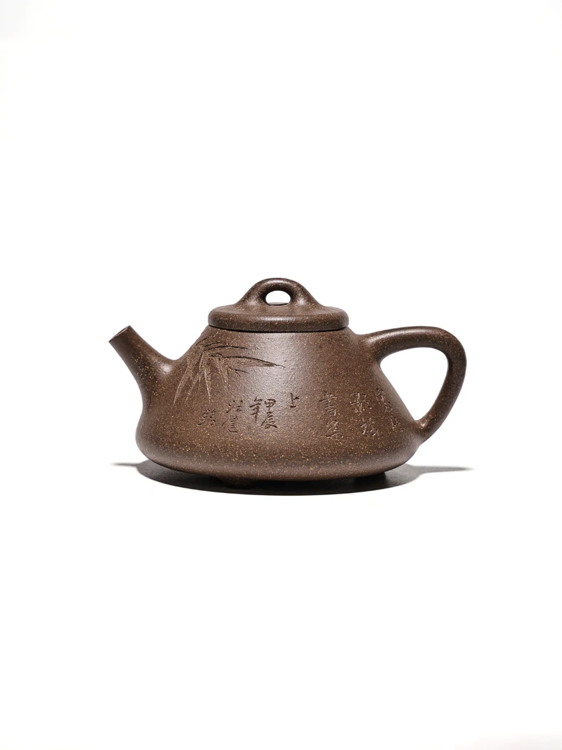 胡晓峰子冶刻竹 段泥调砂170cc 全手原矿紫砂茶壶