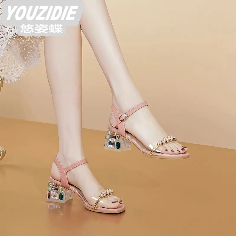 .2025新款一字式扣带凉鞋女年夏季新款时尚百搭粗跟水钻高跟