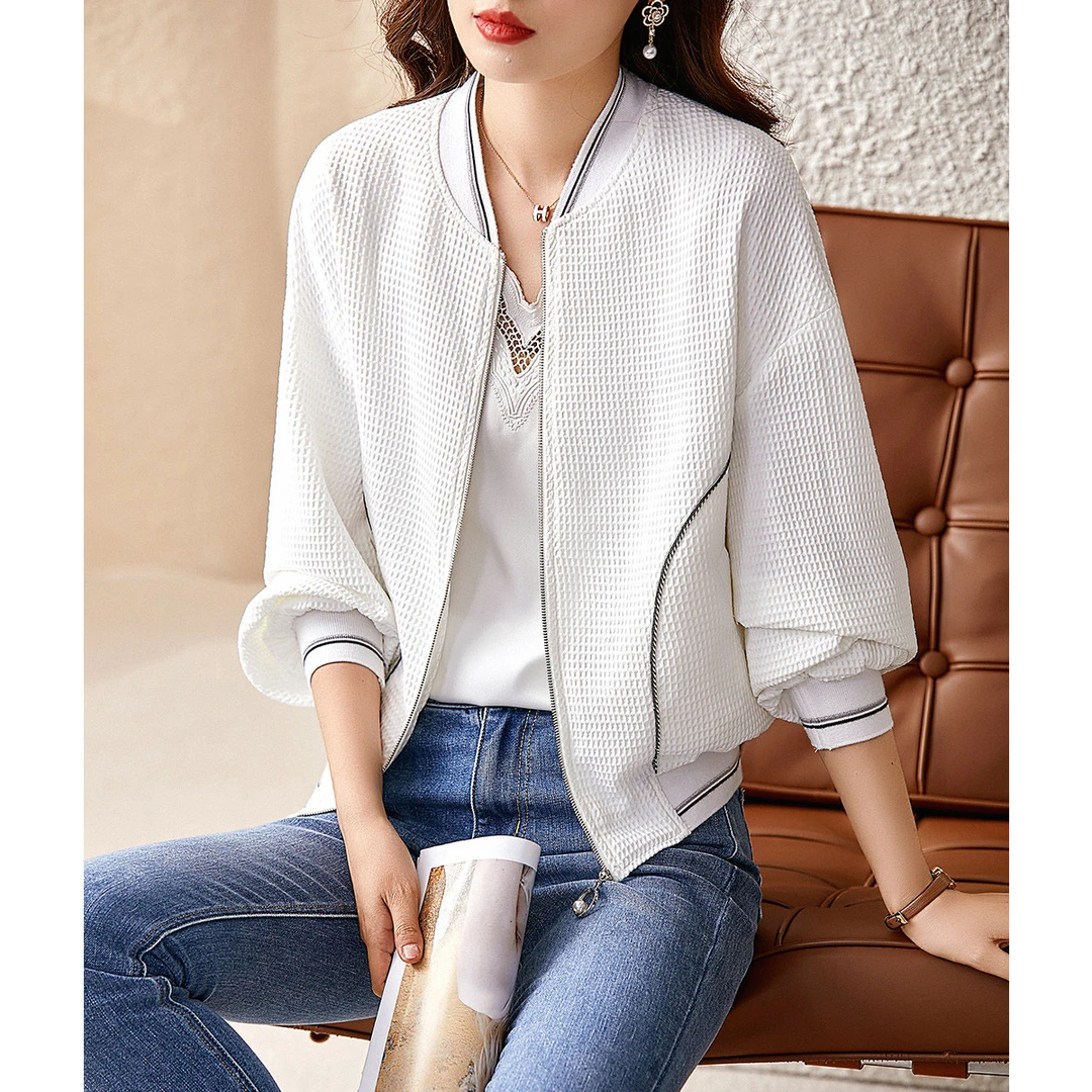 欧昵雪【粉丝专享】CH225减龄撞色V领夹克