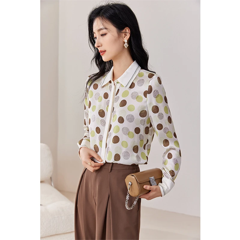 【达人专属】SK567绣花翻领波点衬衫