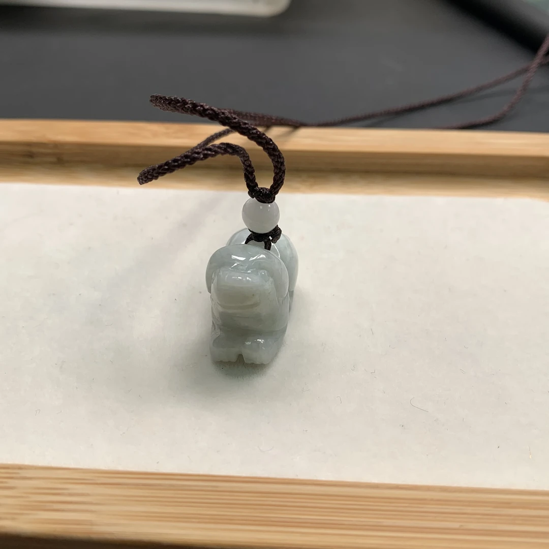 天然翡翠正品立体小狗小精品小吊坠精品配饰饰品