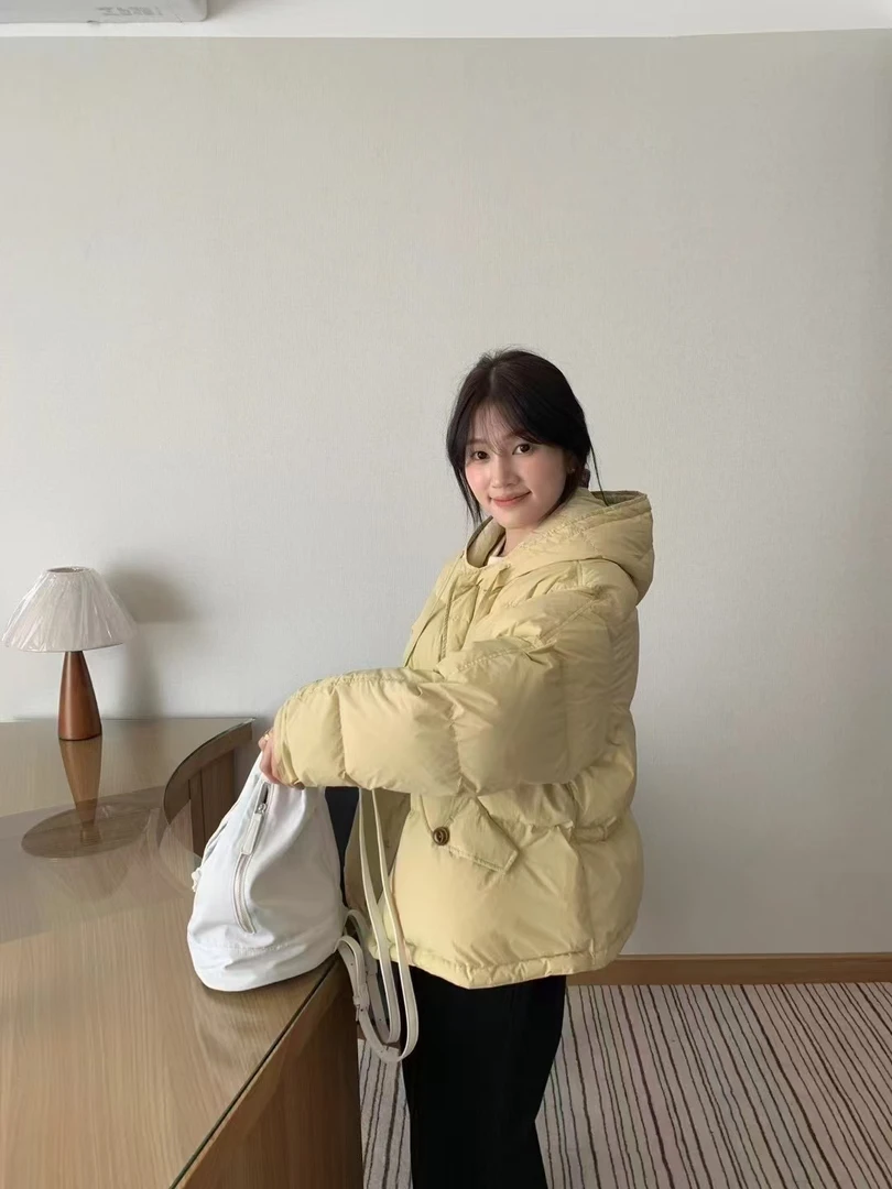 冬季女士加厚羽绒服