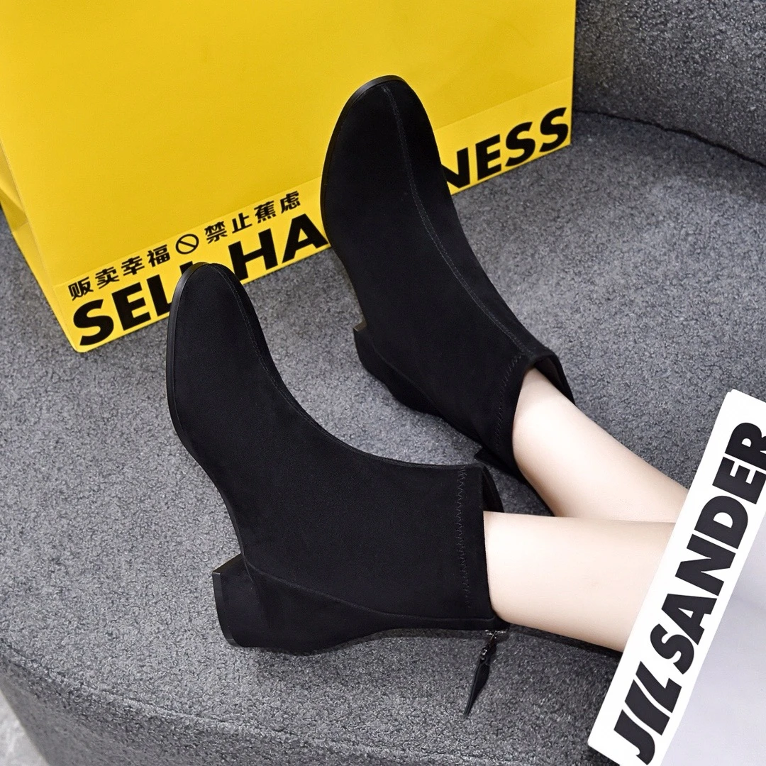 羊皮小短靴2025年瘦瘦靴女秋冬新款裸靴粗跟圆头绒面真皮磨砂单靴