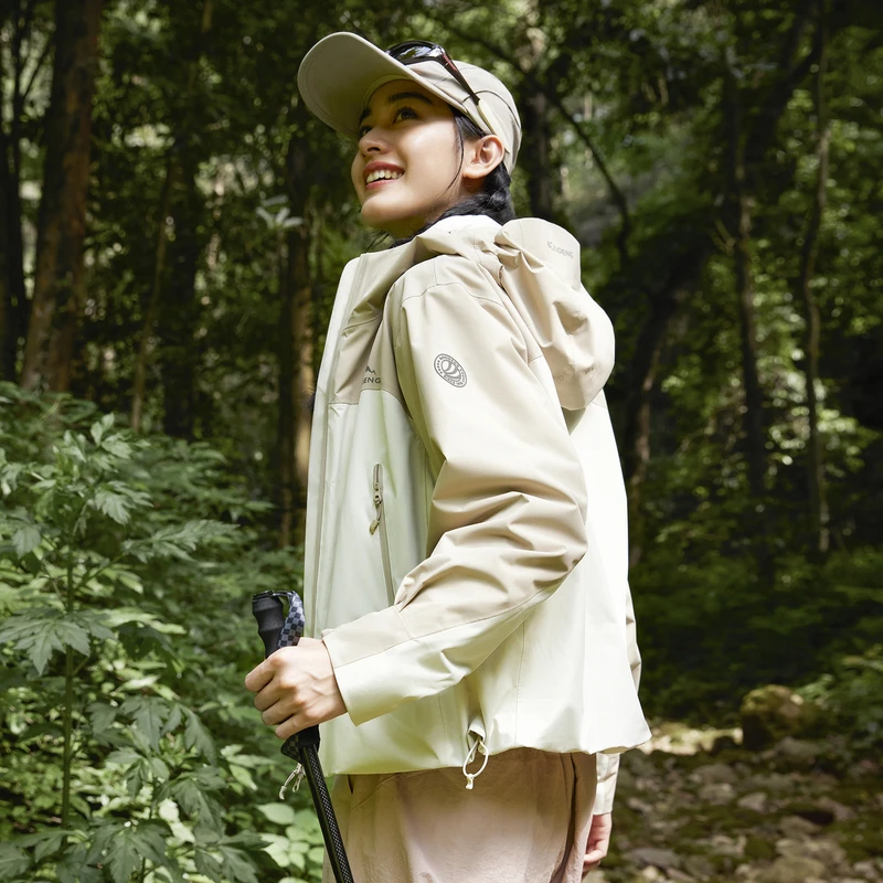 2024秋冬季新款女士登山加绒透气冲锋衣户外保暖羽绒服B40132404