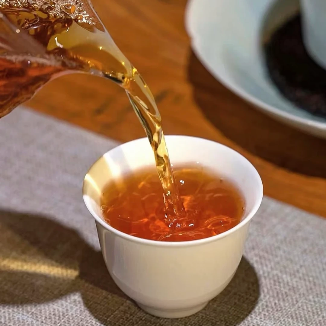 武夷红茶-Z-25年特头采限量金骏眉金罐品鉴