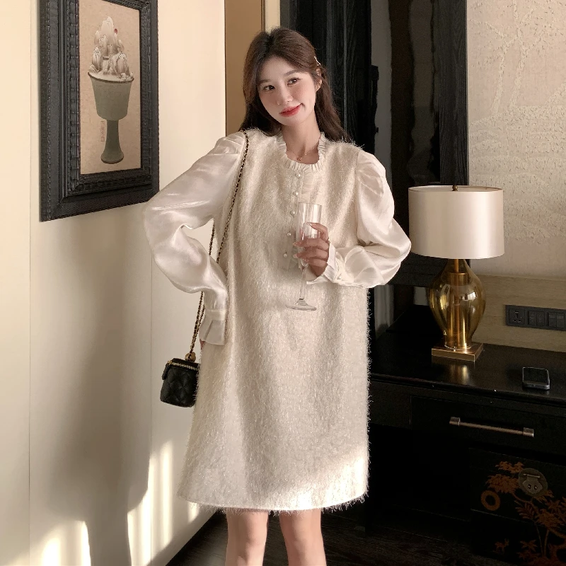 白色高级感轻奢亮丝连衣裙女长袖2024春装新款法式宽松绝美a字裙