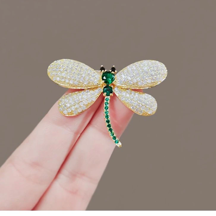 合金胸针 简约精致蜻蜓小众西装胸花设计别针领针防走光配饰