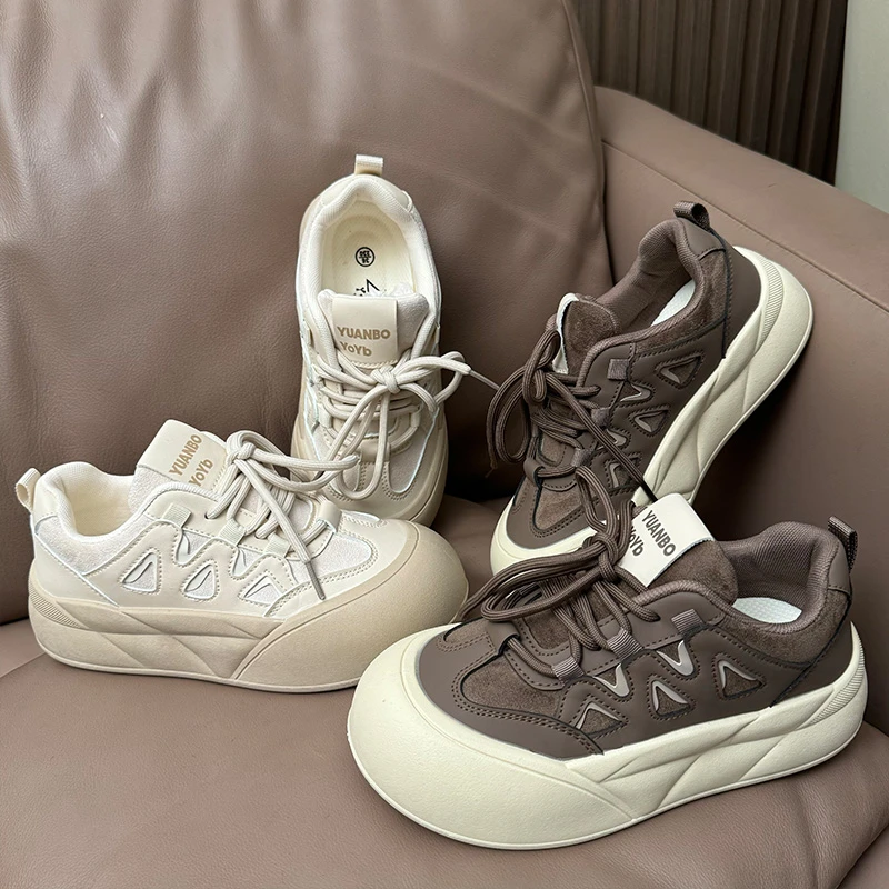 35-43码爆款奶呼呼大头小白鞋女厚底面包板鞋大码女鞋41-42休闲鞋