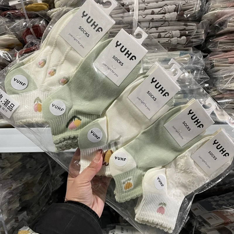 春夏新款薄款可爱卡通小熊袜短筒女袜吸汗透气棉袜时尚舒适短袜