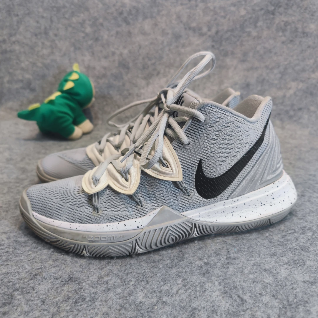 90新 NIKE/耐克 43码 欧文5 狼灰 稀有配色 鞋底清晰 篮球鞋