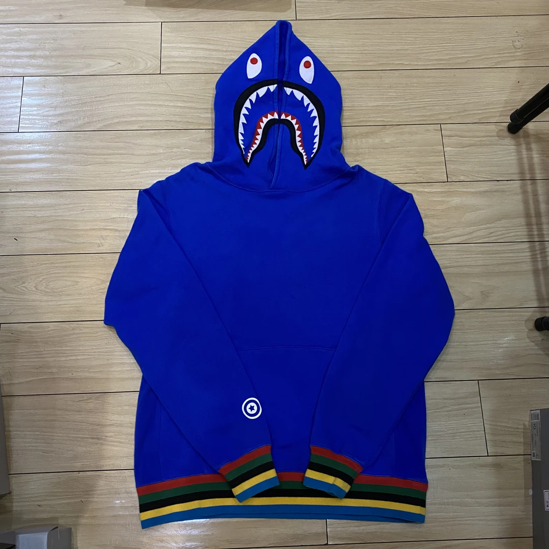 95新 BAPE 鲨鱼头卫衣帽衫 蓝色彩虹袖 L码 公价四千已绝版