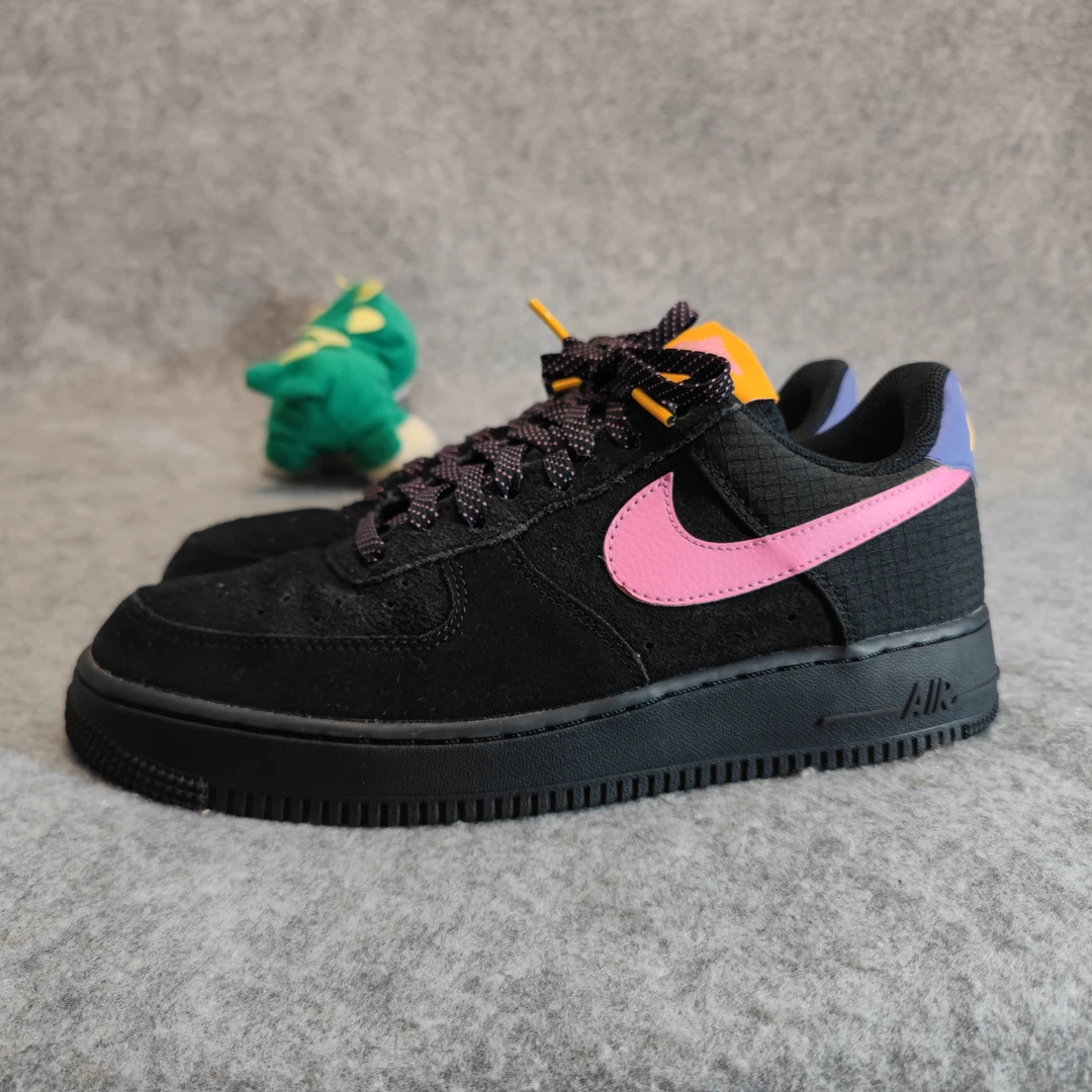 42码 af1 黑粉 96新 公价五千已绝版 这个捡漏价！原盒 就一双把握