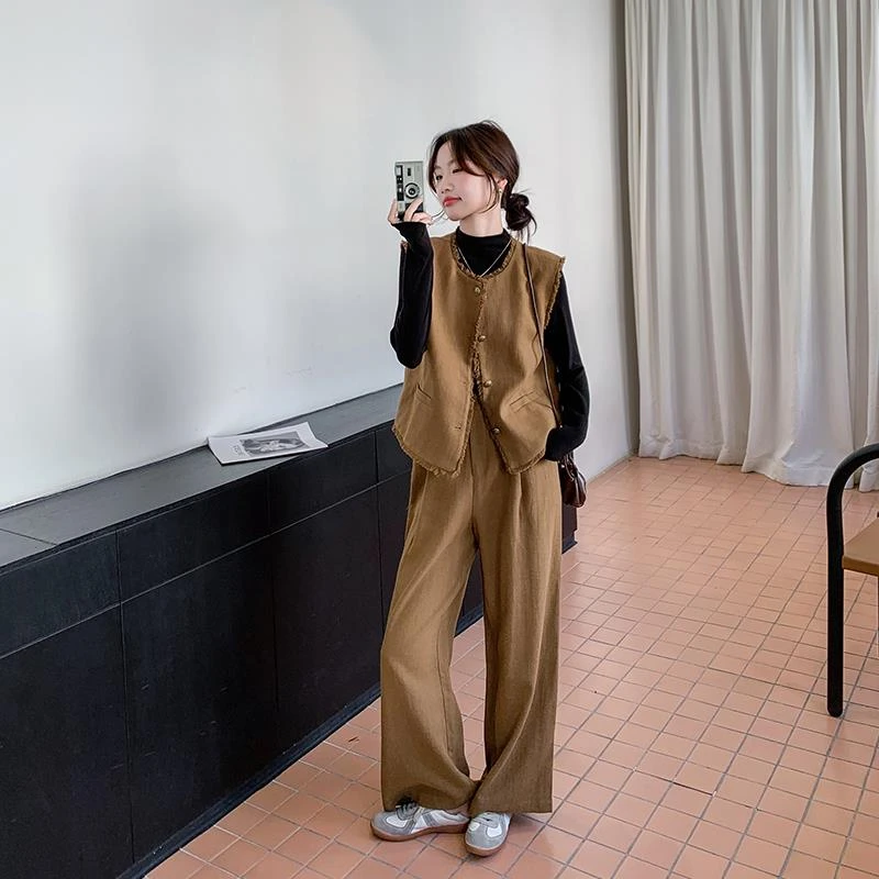 小香风棉麻马甲套装女秋季2025新款美拉德穿搭高级感阔腿裤三件套