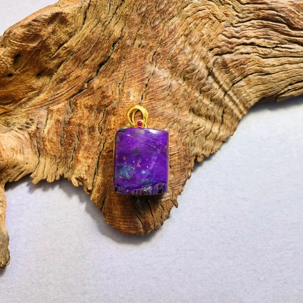 【耿总珠宝】天然舒俱来吊坠丝绒无事牌18K/D1520多样性发一