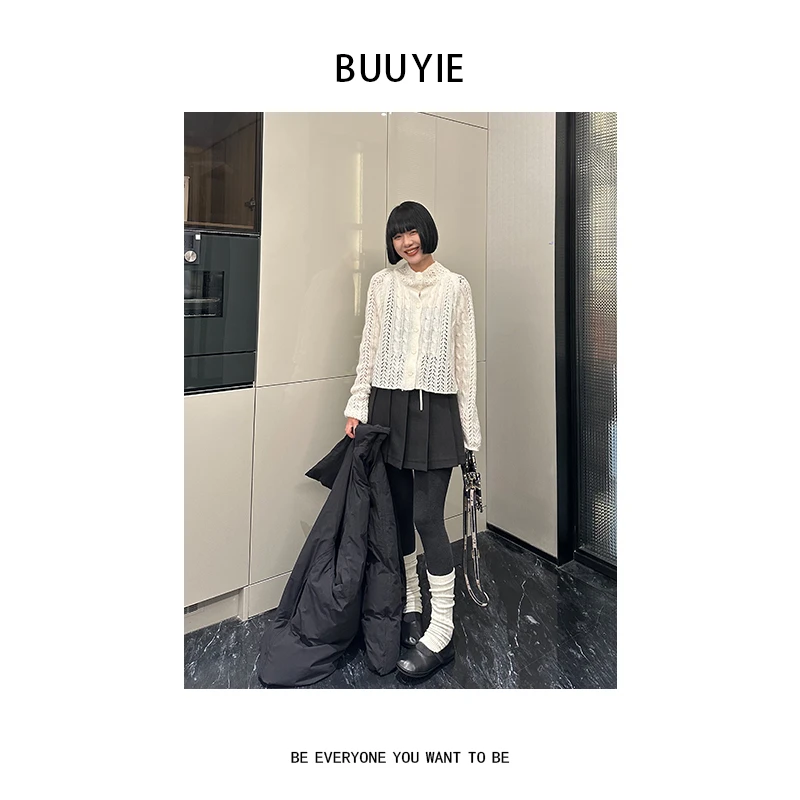 BUUYIE 秋冬新款马海毛软糯单排扣立领镂空针织开衫 2470427