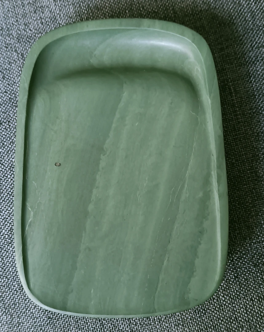 喇嘛崖老坑鸭头绿，尺寸    12/8.5/2.2厘米