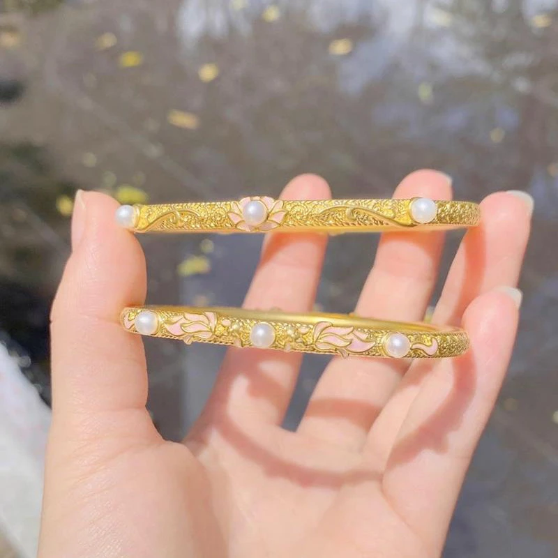 铜合金手镯 十里红妆浮雕珐琅手镯女莲花锦鲤镯子闺蜜时尚古法