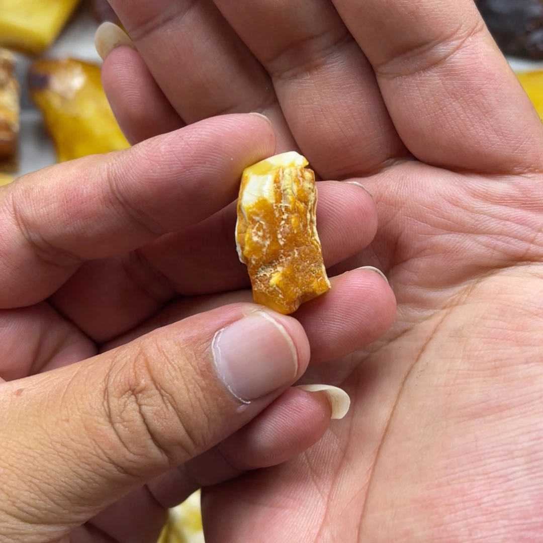 定制蜜蜡未镶嵌栉****原石