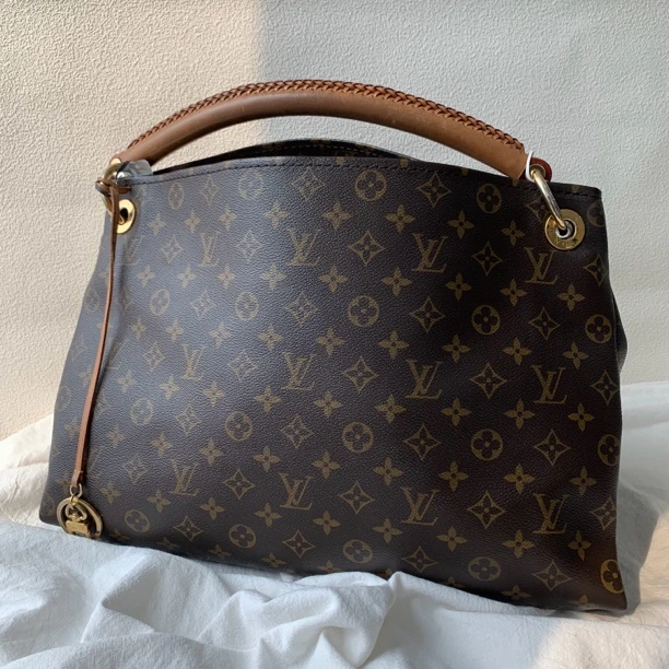 95新 LouisVuitton/路易威登 圆编织手柄老花单肩包