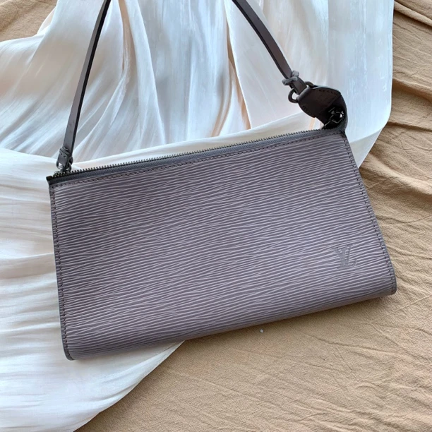 95新 LouisVuitton/路易威登 水波纹单肩腋下麻将包