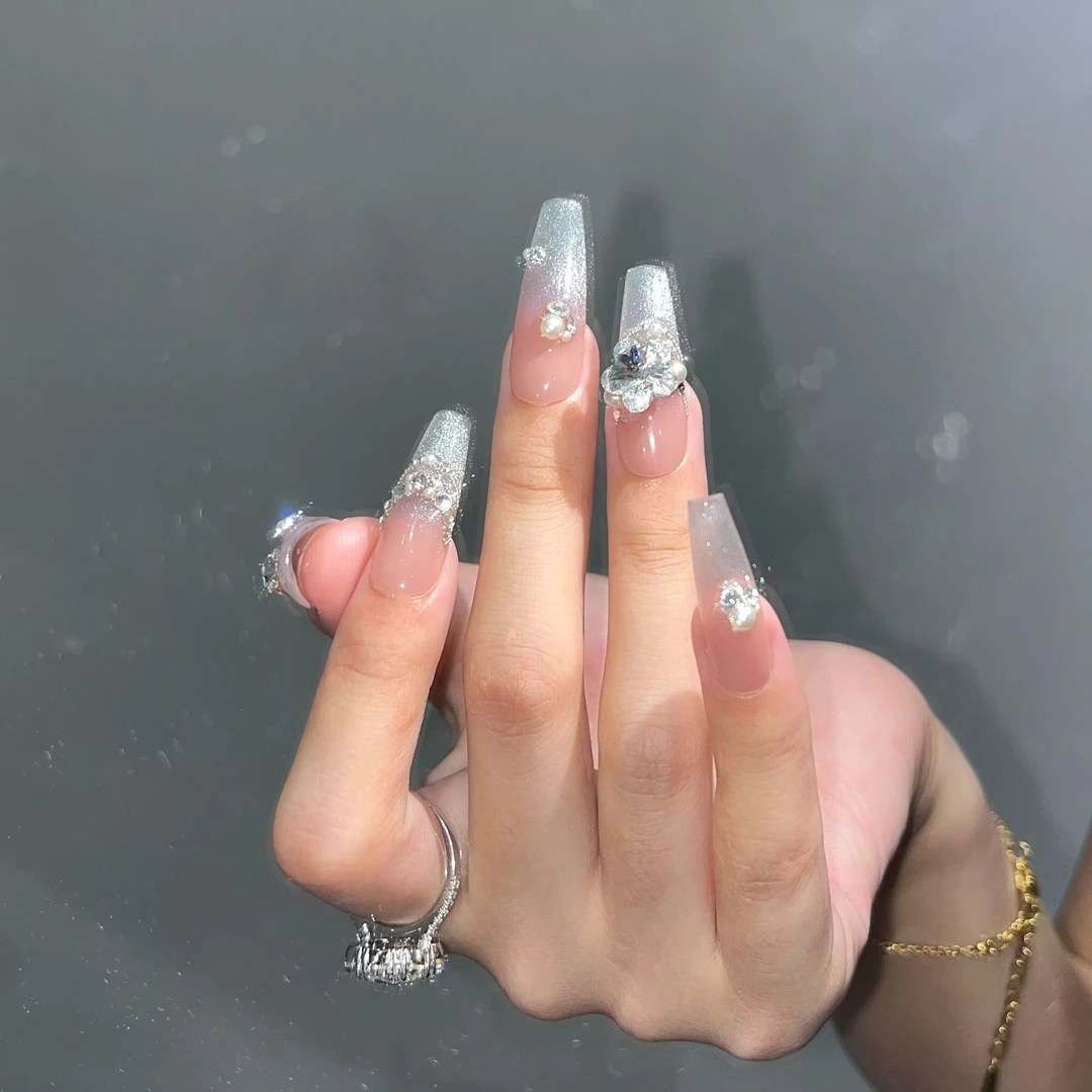 【落雪】缇觅轻奢小花朵纯白钻猫眼全华子钻纯手工可拆卸式穿戴甲