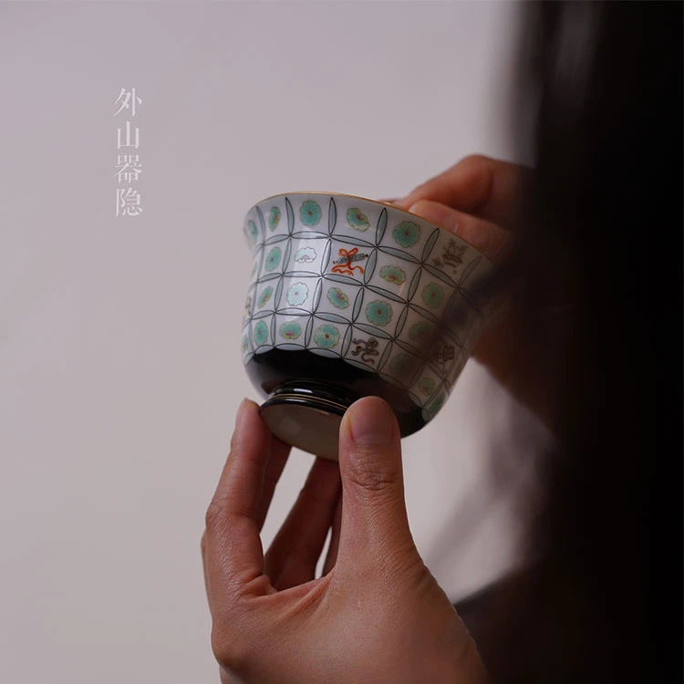 外山器隐-黑地方式樱花纹盖碗（一半云系列）