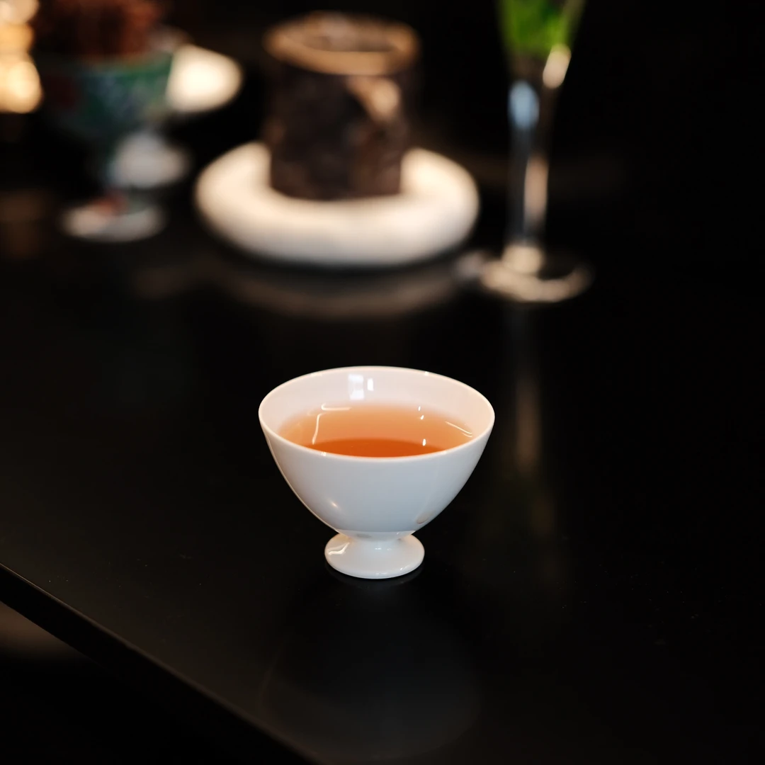 灵源山房白釉素面小高足杯碟纯手工雕刻重工半刀泥简约纯白