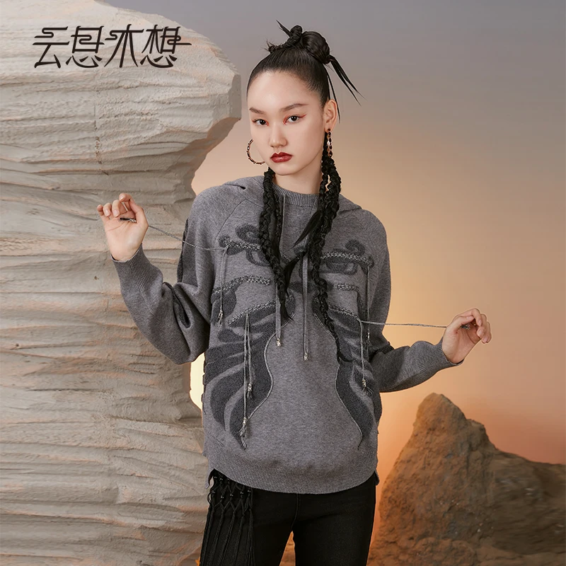 云思木想原创中国风2023秋季毛巾绣流苏女士连帽毛针织衫99997