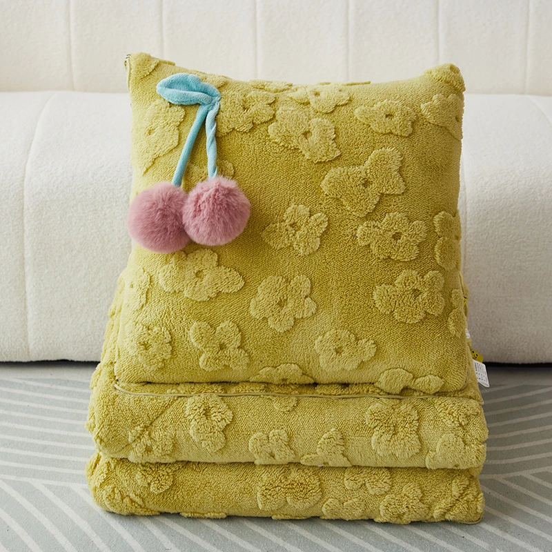 限-【塔芙小樱桃孤品福利】加厚多功能抱枕被折叠两用车载